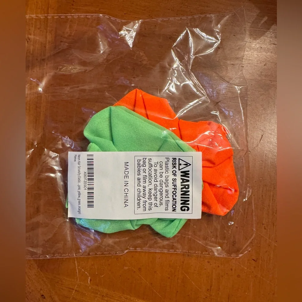 80’s Neon Scrunchies in orange and Green. Bag opened, items never been used
